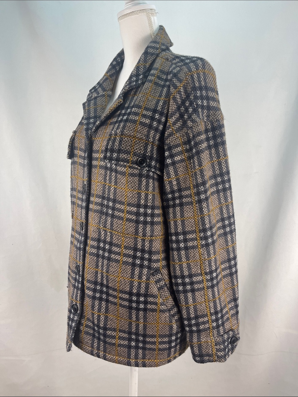 Liverpool Los Angeles Plaid Shacket Jacket Tan Black L EUC - Picture 3 of 6